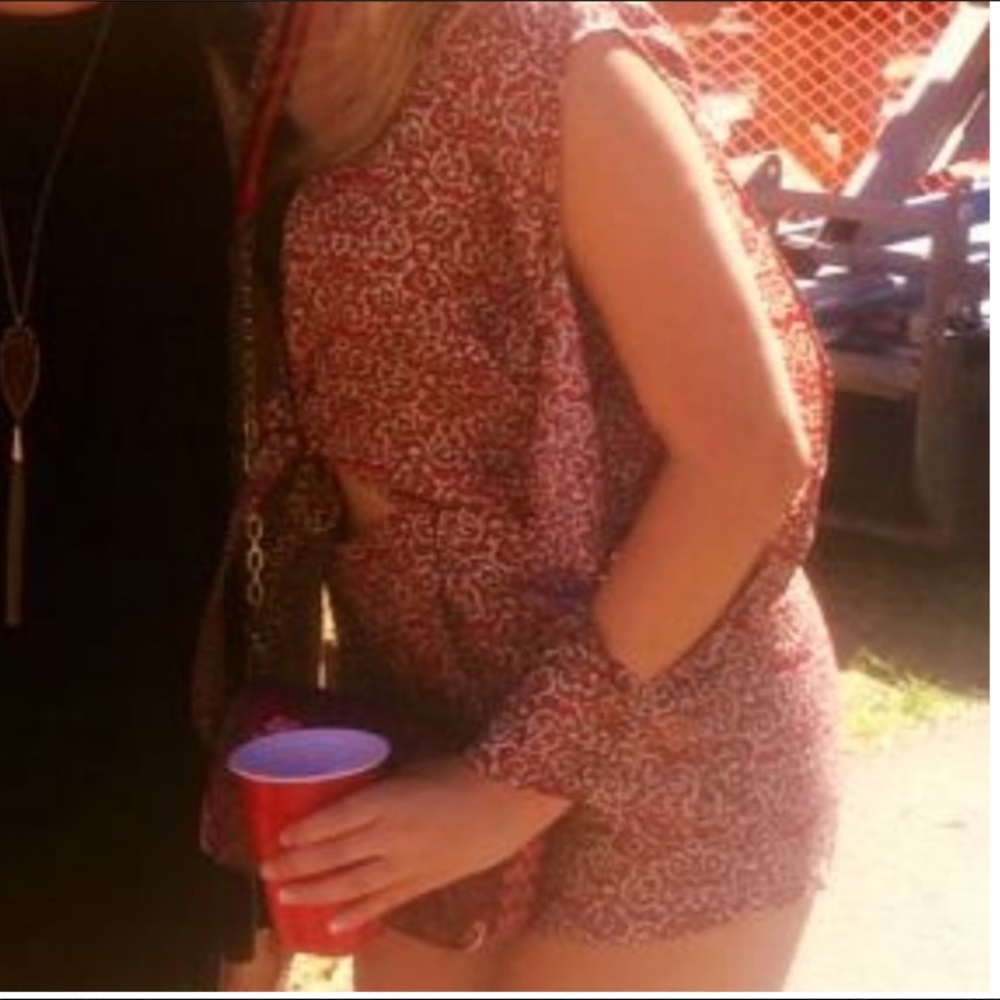 LF Cotton Candy LA Tie Front Long Sleeve Romper M